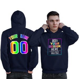 Sweat à capuche personnalisé bleu marine avec police de couleur arc-en-ciel